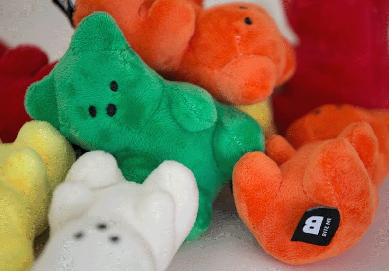  Hounds & Mischiefs Gummy Bear Toy  